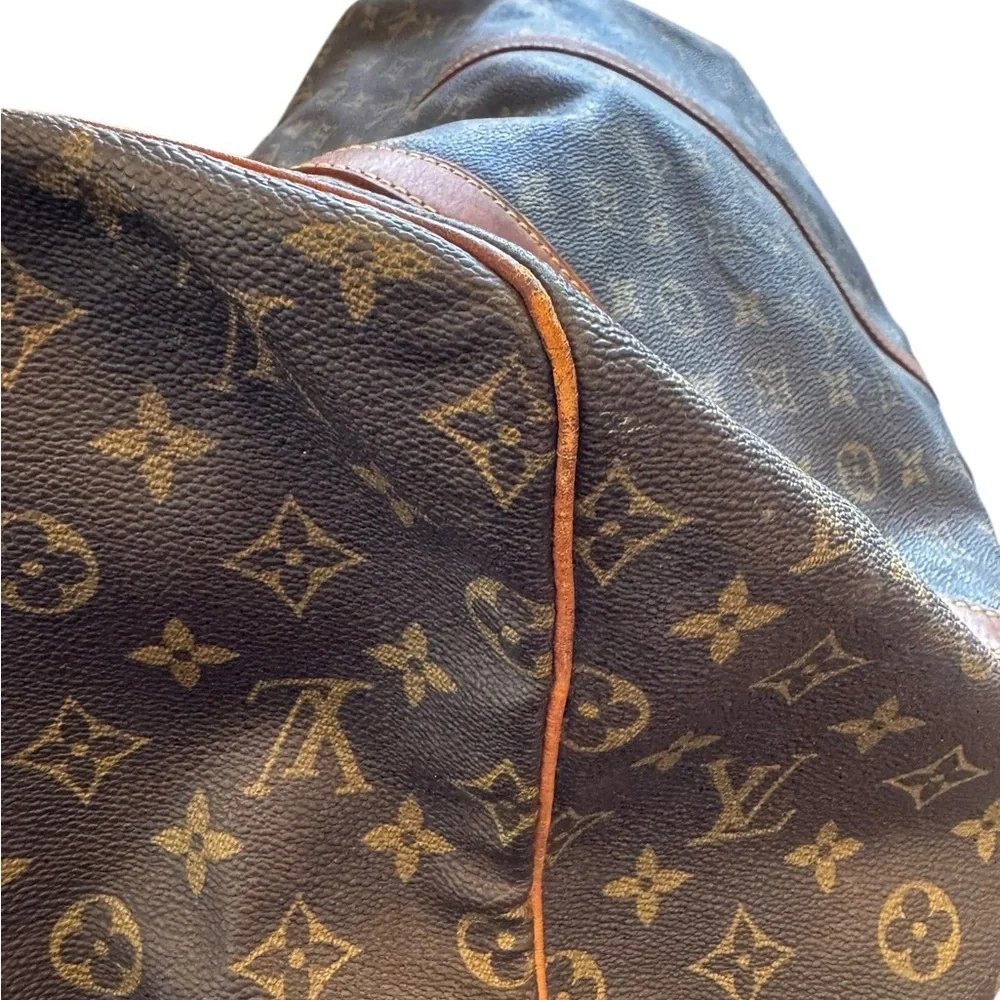 Louis Vuitton Monogram Keepall 55 travel bag